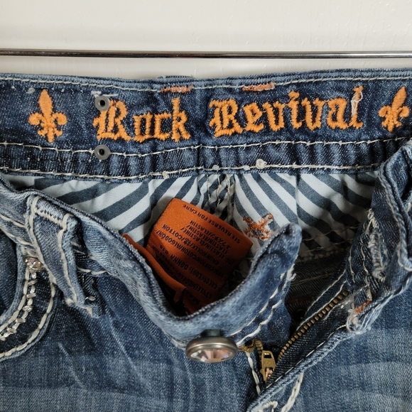 Rock Revival Donna Bootcut Low Rise Jeans Size 28 Distressed Denim - Picture 4 of 11